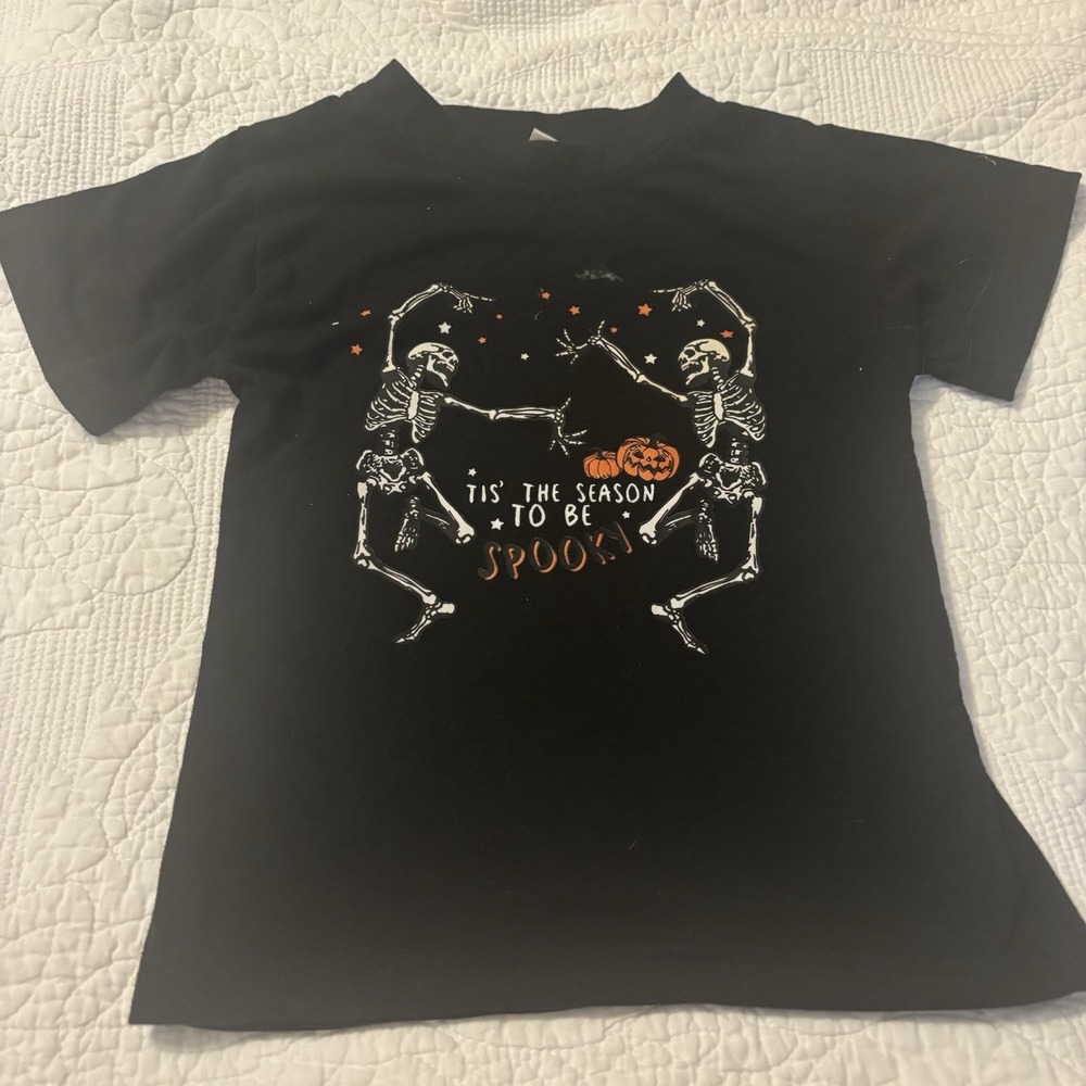 Tis‎ The Season To Be Spooky ( Halloween) 4-6 Year Old Black Shirt Fun Skeletons